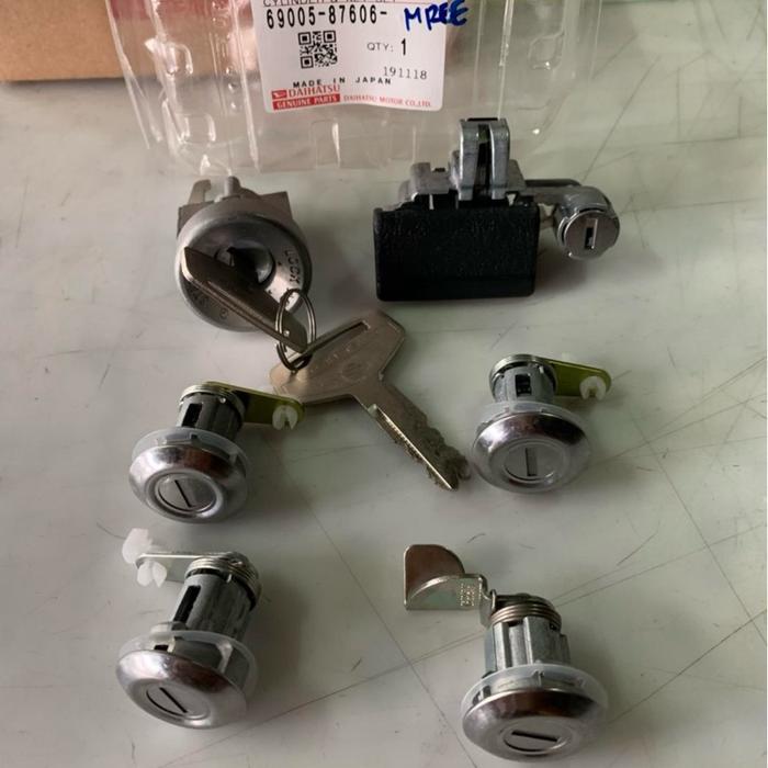 Kunci Set Daihatsu Taft Gt