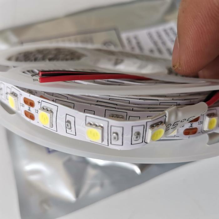 Lampu SMD LED strip Flexible Strips 5Meter 12V 5050-60 IP33 Kuning