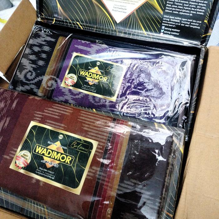 Sarung Wadimor motif balimoon