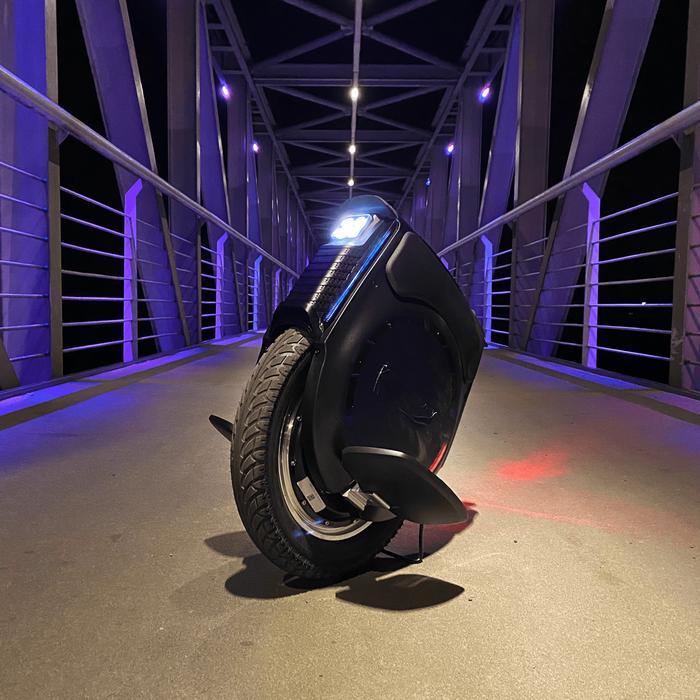 Inmotion V12 Electric Unicycle