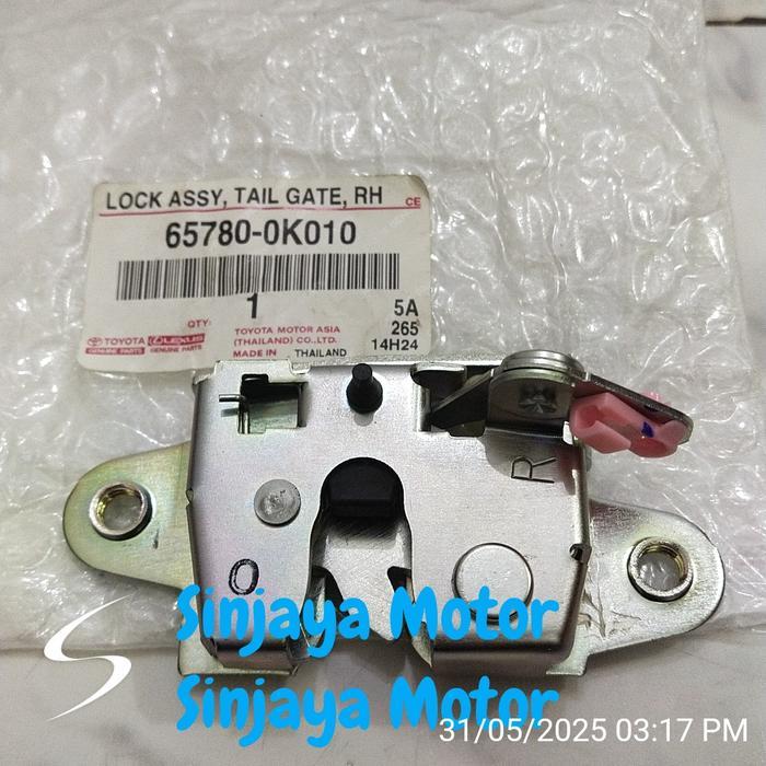 Door Lock Bagasi Toyota Hilux Kanan Asli Original