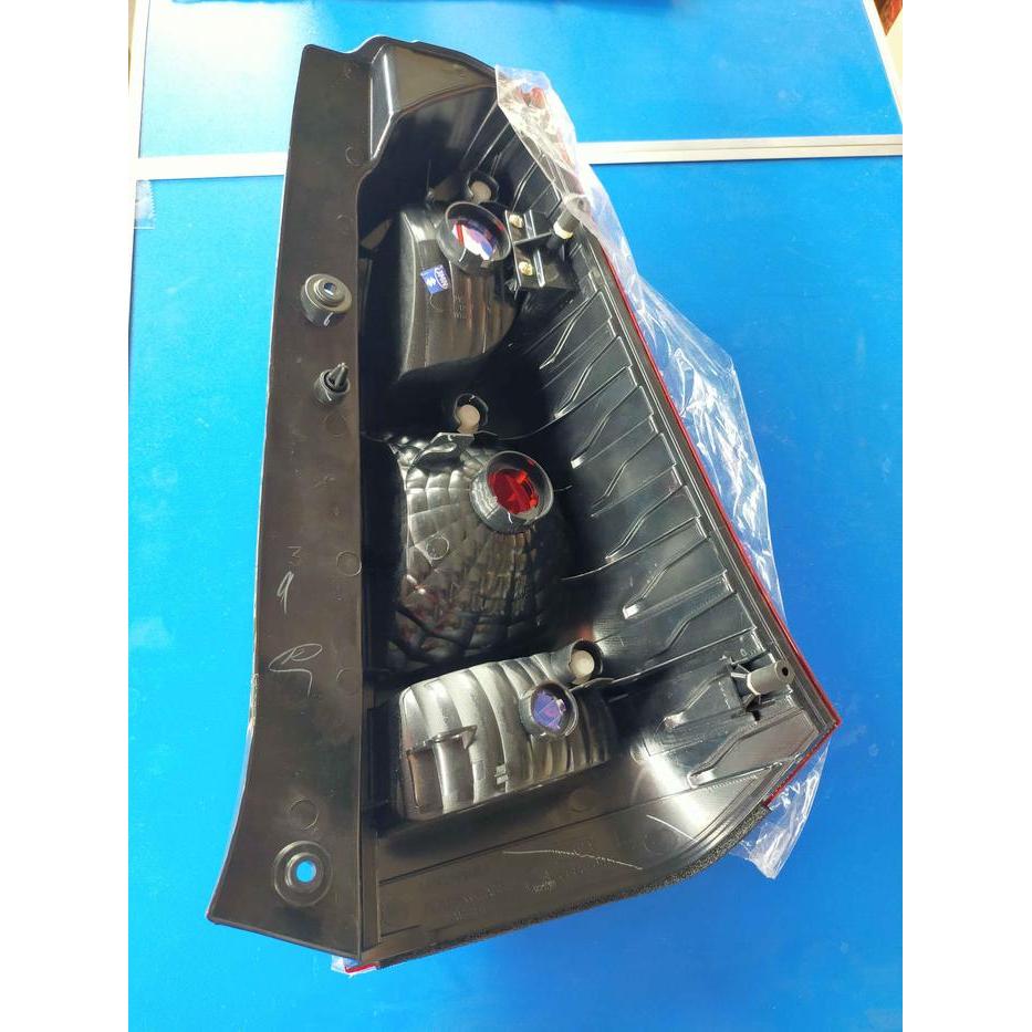 Stop Lamp Lampu Belakang Suzuki Karimun Wagon R Asli Sgp