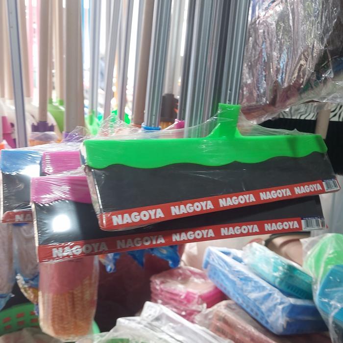 Dorongan Air Karet Nagoya/Serokan Air Karet Nagoya/Wiper Karet/ Pel