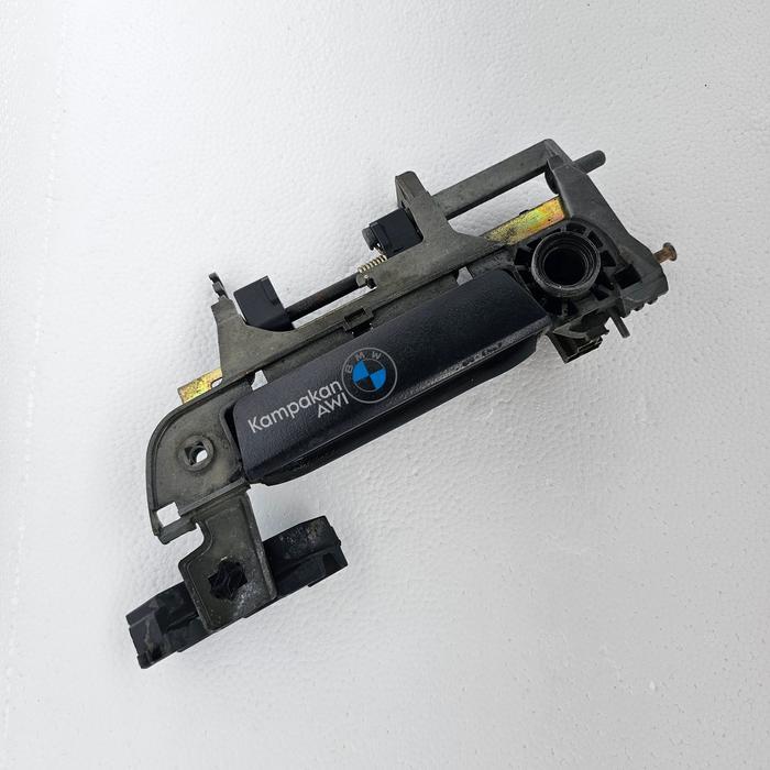 Handle Depan Kiri BMW E36
