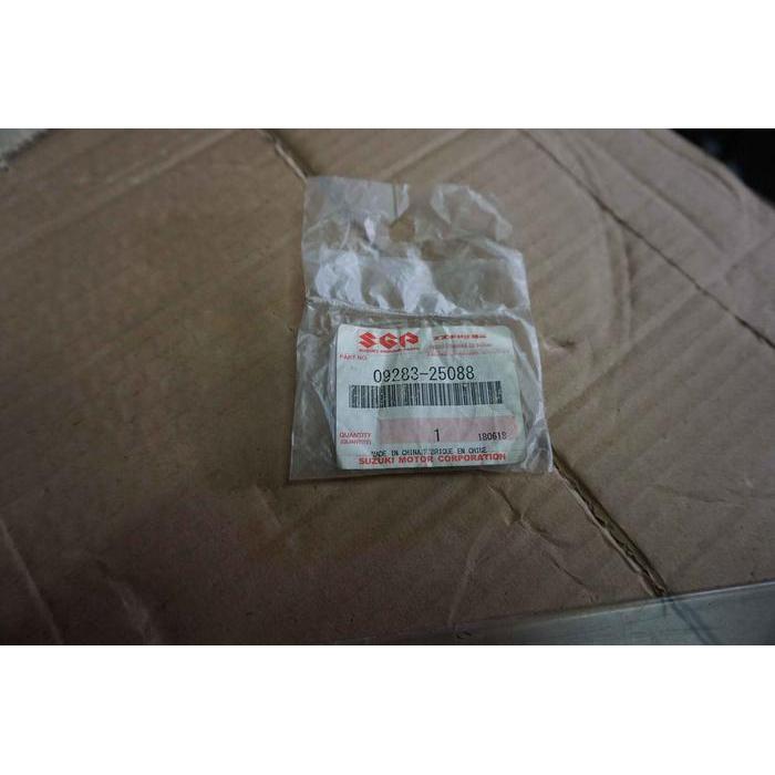 OIL SEAL OLI GEARBOX TRANSMISI MANUAL SUZUKI ERTIGA AERIO ASLI SGP