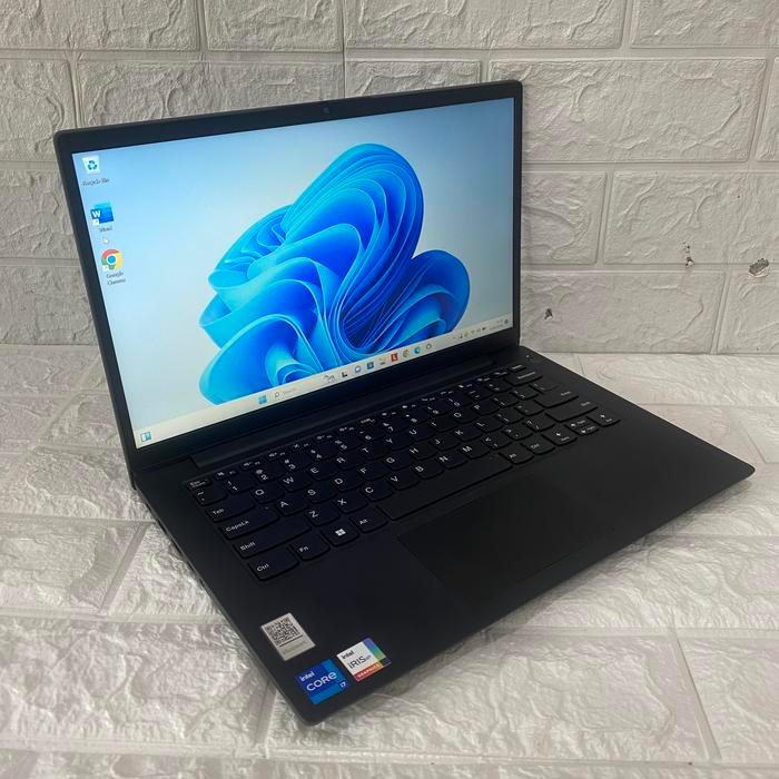 Laptop Lenovo Intel core i7 1165G7 Ram 16 - 01/26