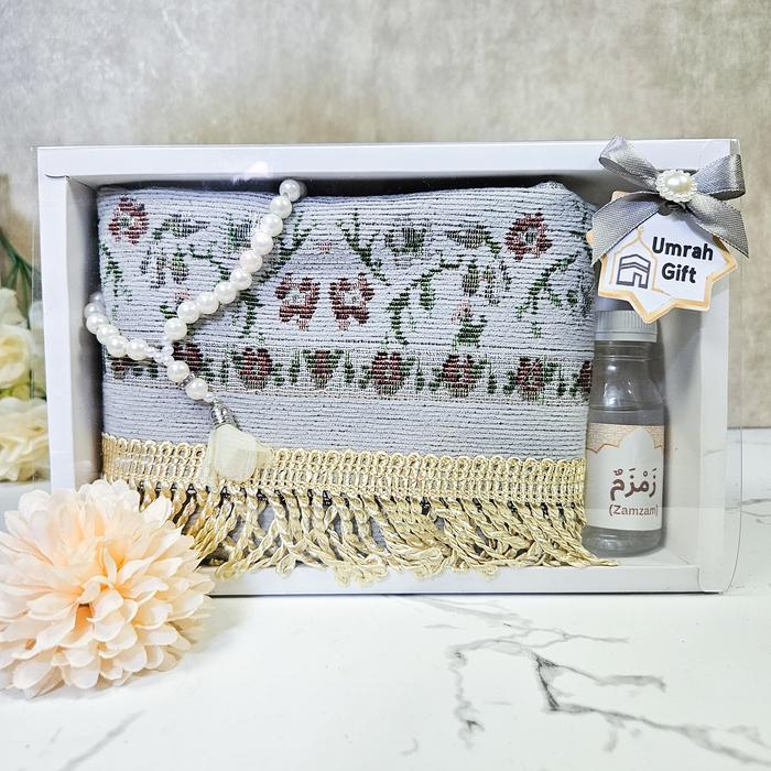 Souvenir oleh oleh haji umroh sajadah tasbih Zam zam 100% asli box mika Gratis Ongkir