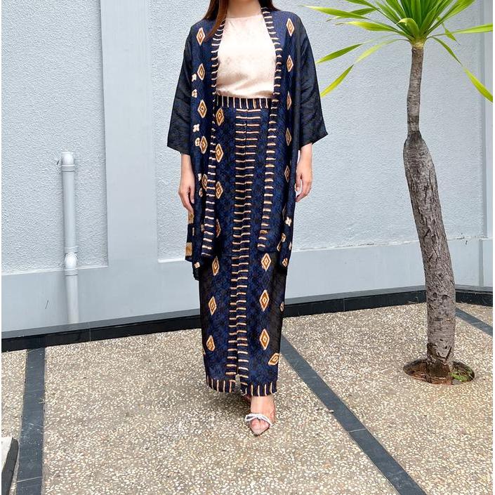 Lausboutique-Outer Set-Seri Muana-One Set Batik Wanita