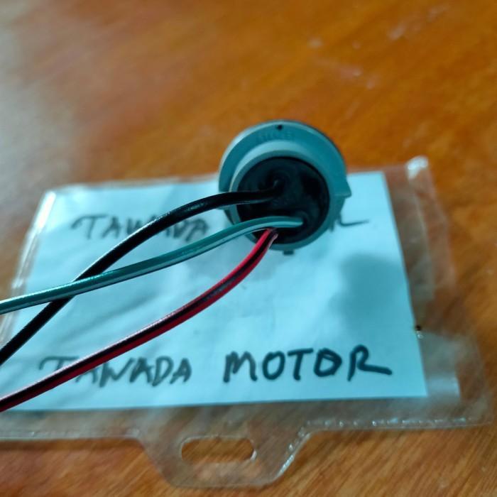 SOKET FITTING LAMPU REM BELAKANG HONDA CRV GEN.1 GEN.2 GEN.3