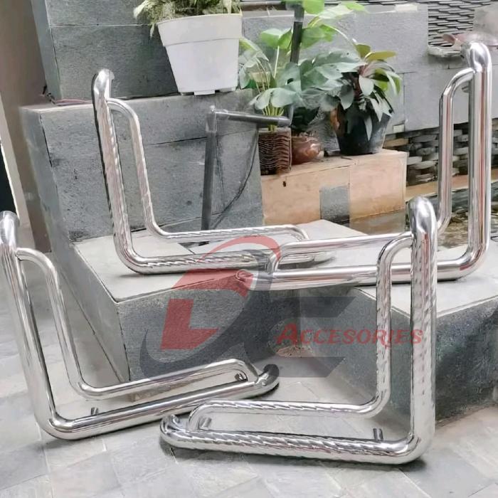 Stainless Variasi Pintu Truck Canter / Ragasa / Elf / Umplung/ Pengaman Pintu / Variasi Tuas