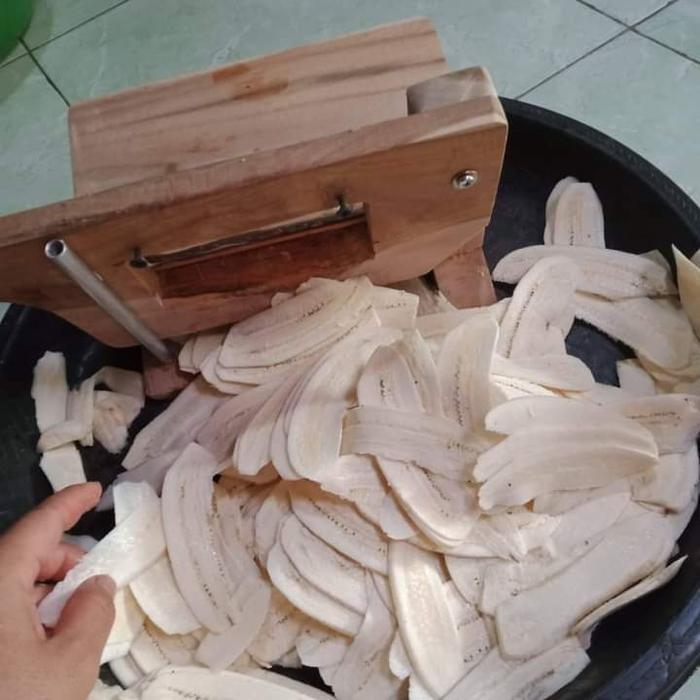 pengiris keripik manual kayu jati / pemotong keripik singkong , pisang Kitchenware Alat