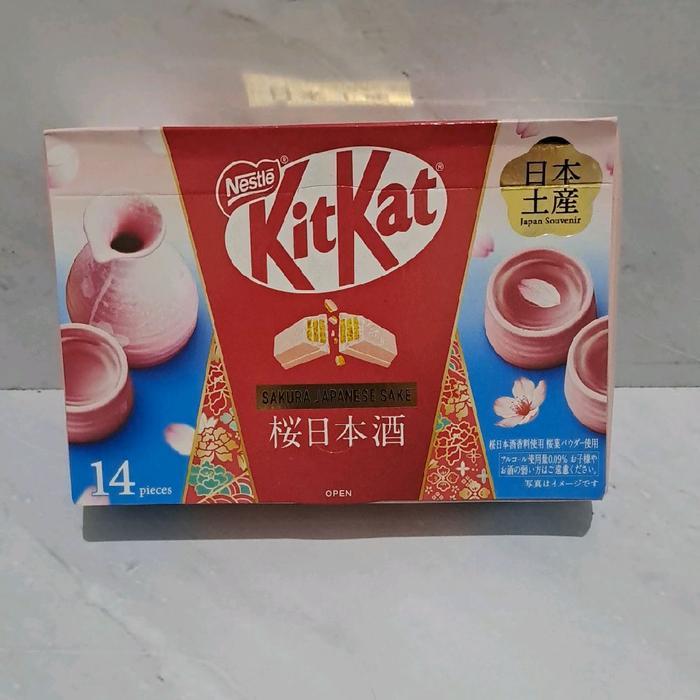 KITKAT SAKURA JAPANESE SAKE