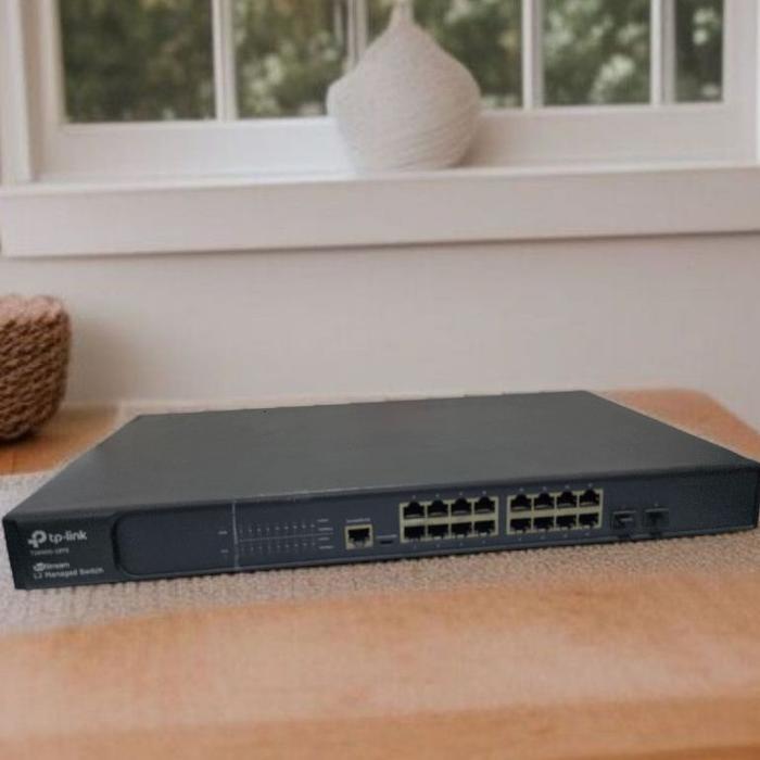 New Best Quality 100% Original Smart Switch Managed Gigabit Tp-Link Jet Stream Tp Link T2600G-18Ts