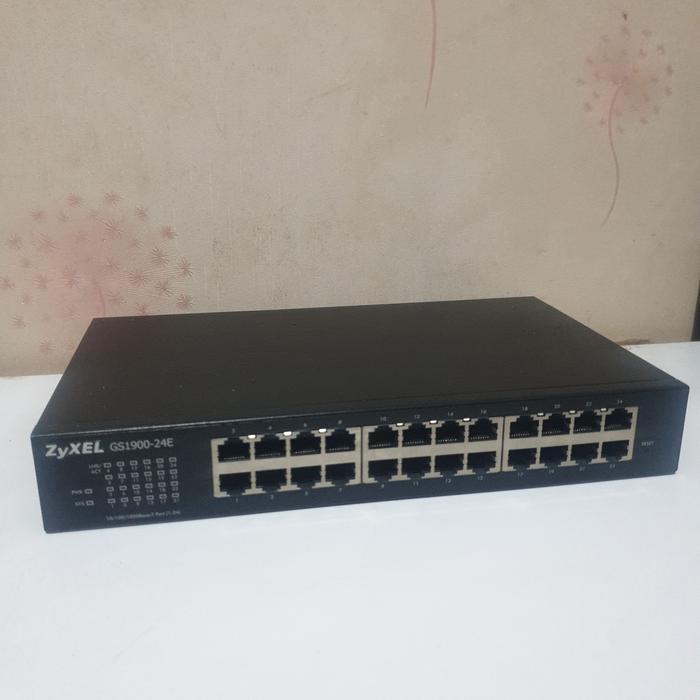 Terbaik Best Quality 100% Original Switch Hub Gigabit Managed Smart Switch Zyxel Gs1900-24E 24 Port