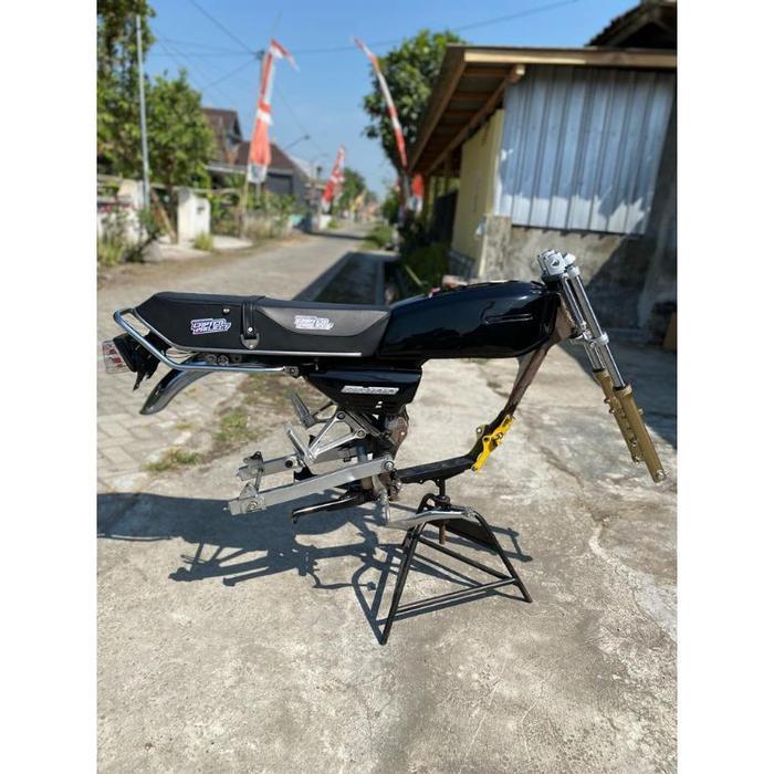 Bodi Set Gl 100 / Rangka Gl 100 Tinggal Pakai Bisa Request Sasis Rangka Gl100 - Sesuai Foto