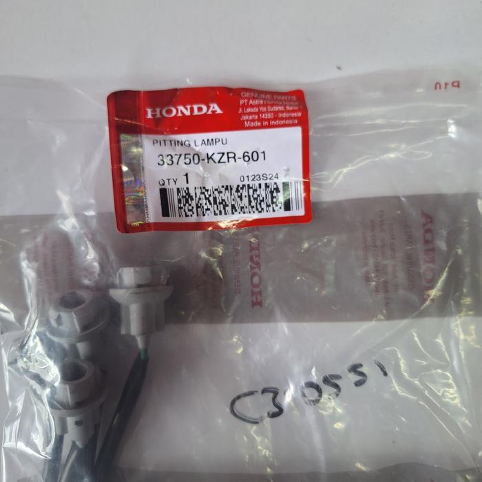 SOKET LAMPU BELAKANG HONDA VARIO TECHNO 125 FI STD 33750KZR601