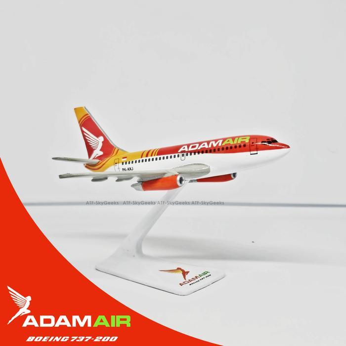 Miniatur Pesawat Adam Air Boeing 737