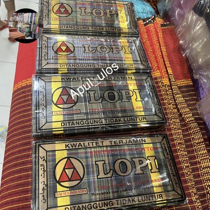 SARUNG MANDAR HELA SARUNG LOPES LOPI