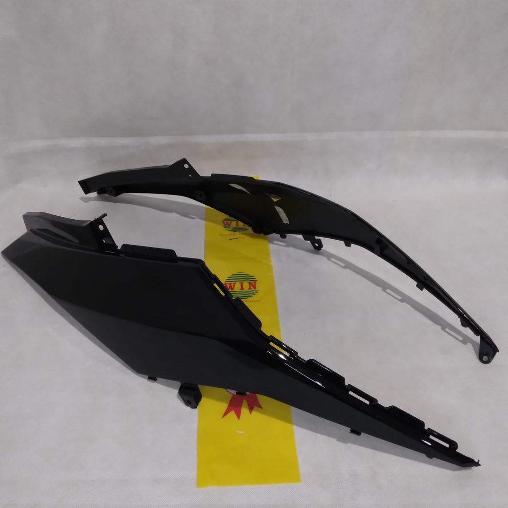 Cover Body Belakang Mio M3 - Mio Z - Mio 125 HITAM (1 SET KANAN KIRI) Original WIN
