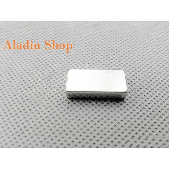 "New" Magnet mahnet Kotak 20x10x5mm 20x10x5 kuat putih Strong Neodymium N52