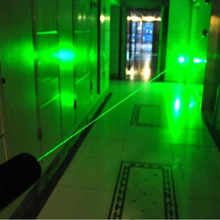Powerful 532nm 301 Green Laser Sight laser pointer Presentasi