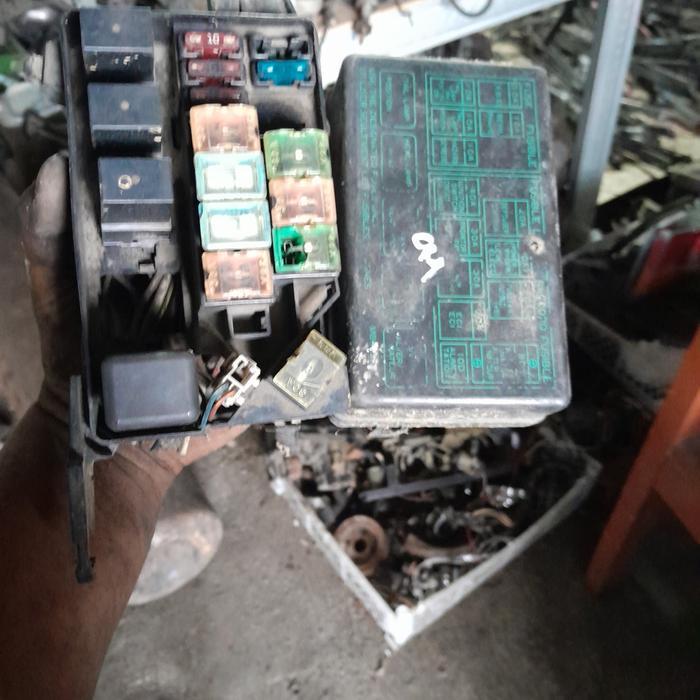 fuse box mitsubishi lancer ck4