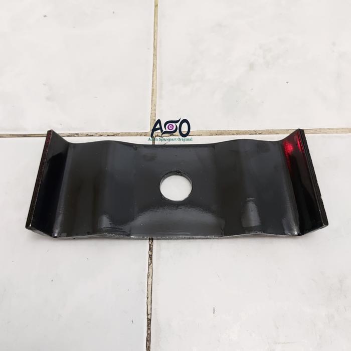 Tatakan Dudukan Per Daun Belakang Hino Dutro HT130 HT 130