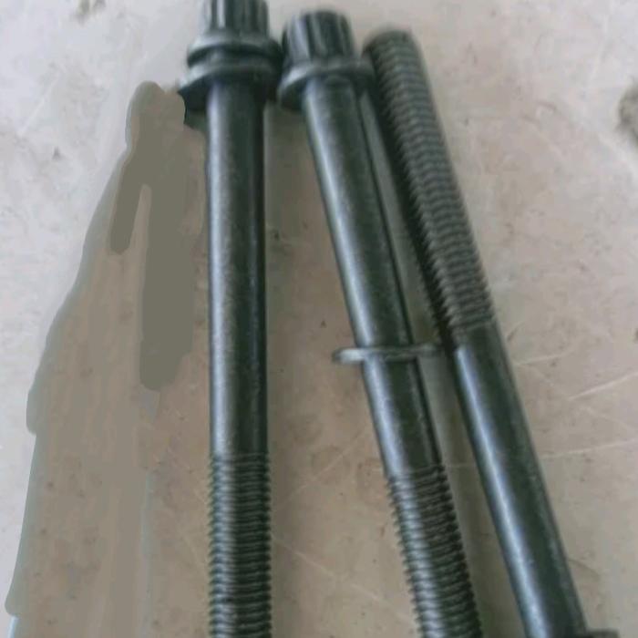 BAUT CILINDER HEAD ERTIGA 12 CM DRAT 10 MM PANJANG 4,8 CM