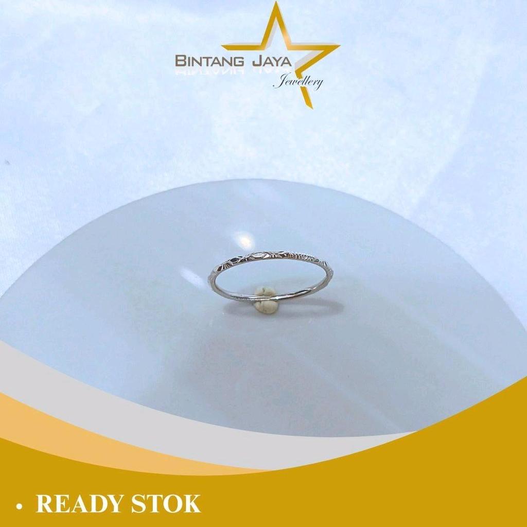 Cincin Emas Asli Keroncong Ukir Kadar 17K Berat 0,91gr Desain Klasik Elegan – Bikin Jari Auto Berkel