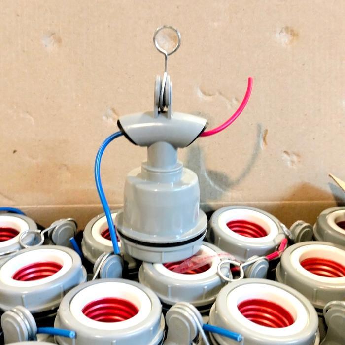 Fitting Lampu Gantung WD E27 Plastik / Fitting Gantung Outdoor Jalan