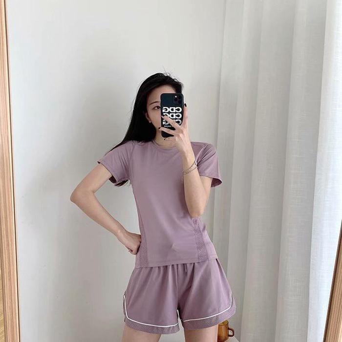 Unique Yoga - Set Sport T-Shirt & Hotpant Setelan Baju Olahraga Wanita Untuk Yoga Running Gym 1027