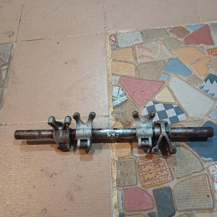 rocker arm mobil lancer ck4