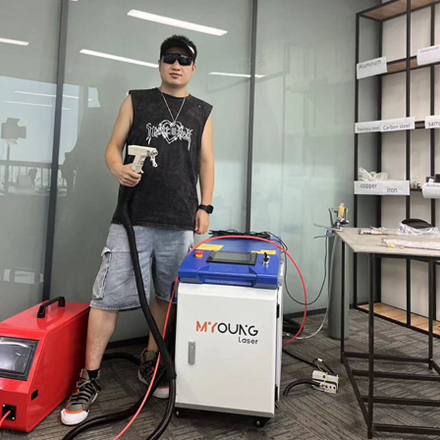 Mesin Las Laser Serat Genggam 1000W 1500W 2000W Mesin Las Laser Bekas Mesin Las CNC untuk Logam Alum