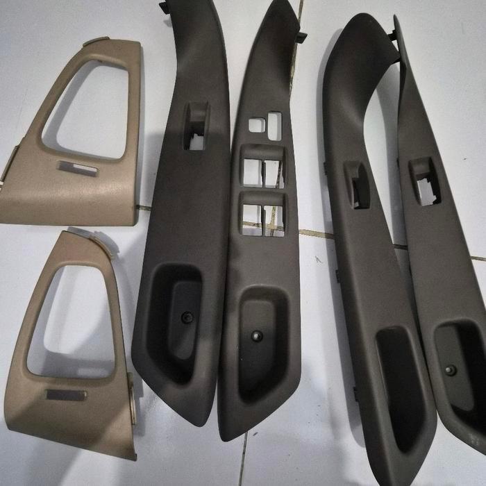 COVER REST ARM POWER WINDOW KIJANG INOVA LAMA ORIGINAL