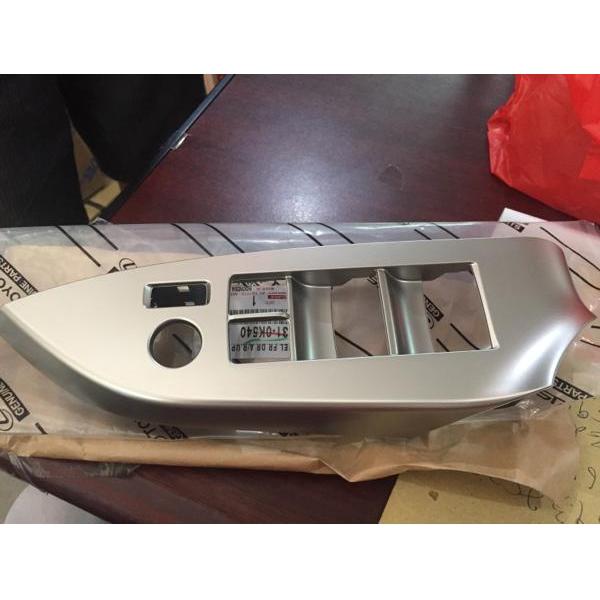 Ready Tutup Panel / Panel Power Window Kanan Original Toyota Innova Reborn