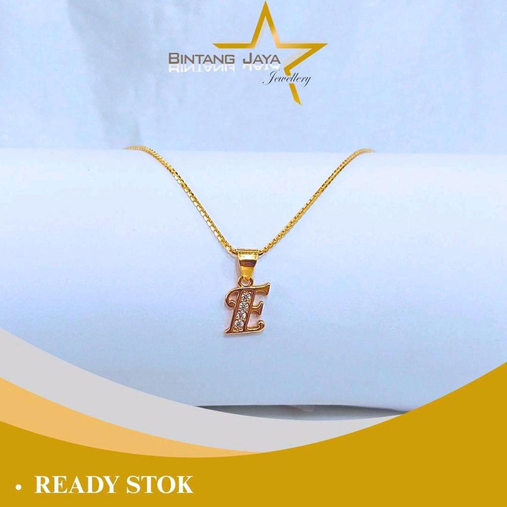 Liontin Emas Huruf E M Putih | Berat 0,7gr | Kadar 16K | Size - | Inisial Laris Harian (MM)