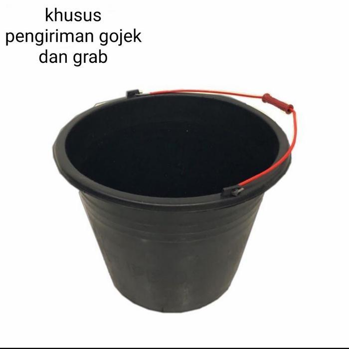 Ember Hitam Ukuran Sedang/Ember Cor Plastik Hitam Sedang