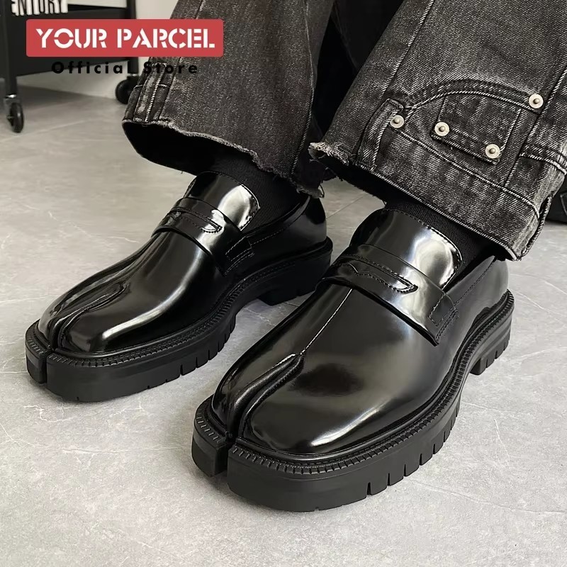 Split Toe Horseshoe Shoes For Men'S Thick Sole Loafer Shoes Tabi Shoes Patent Leather Korean Version