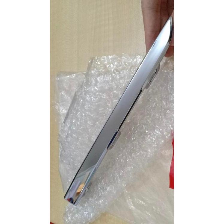 Berkualitas List Bemper Samping Crv Turbo Tahun 2017-2022 Chrome Terlaris