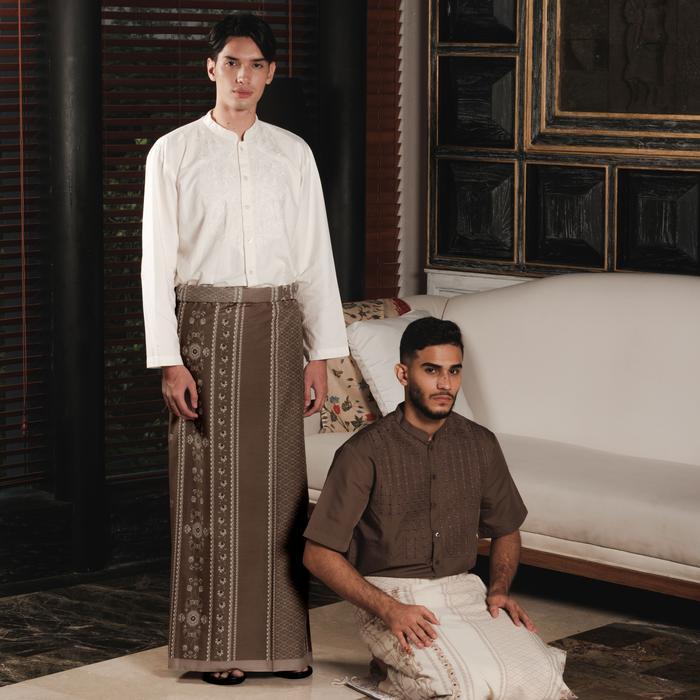 Howel And Co - Enoura (Sarung)