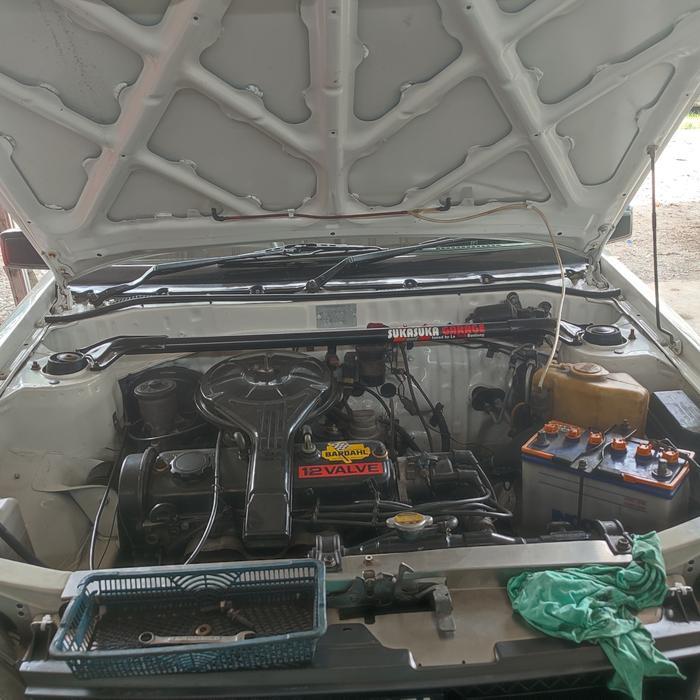 Strutbar Depan Starlet Kotak