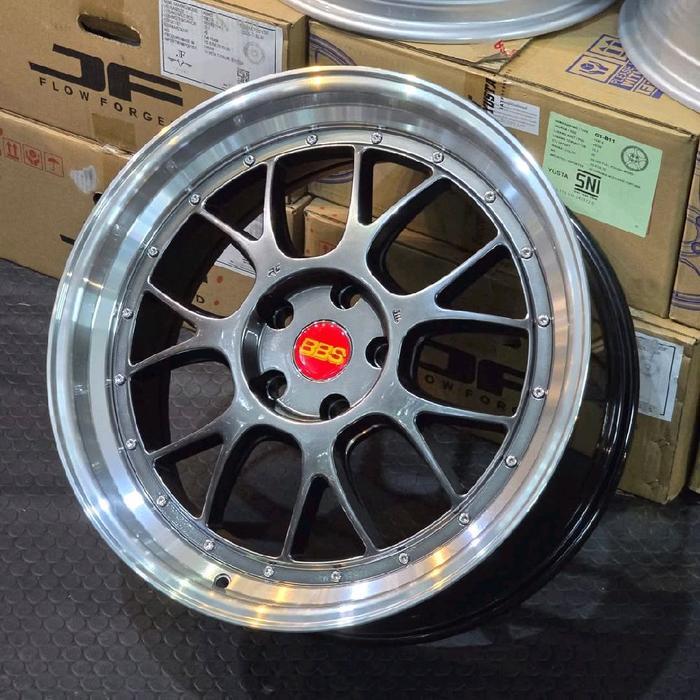 velg mobil r18 bbs lmr lebar 8,5 et 38 velg mobil ring 18 cocok untuk mobil innova reborn venturer I