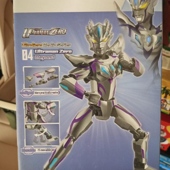 MAINAN QMAN ULTRAMAN ZERO BEYOND ORIGINAL
