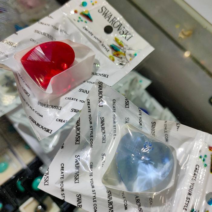 Kristal Swarovski Love 28Mm