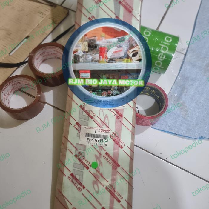 P5186-BZA04 STIKER ULT TRD STRIP RUSH 2016/2018 KIRI