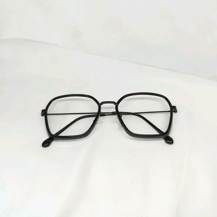 KACAMATA KIARA PHOTOCROMIC Frame 0038