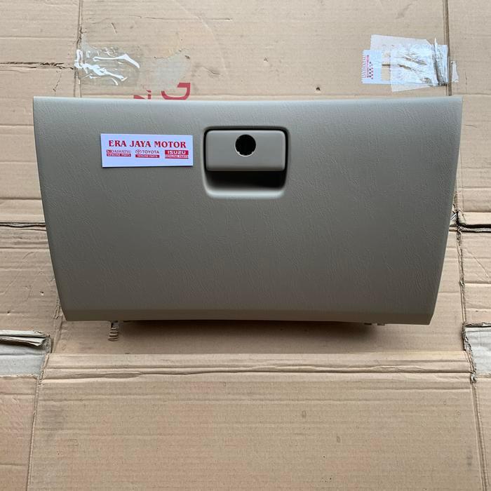 Tutup Laci Bawah Innova Lama