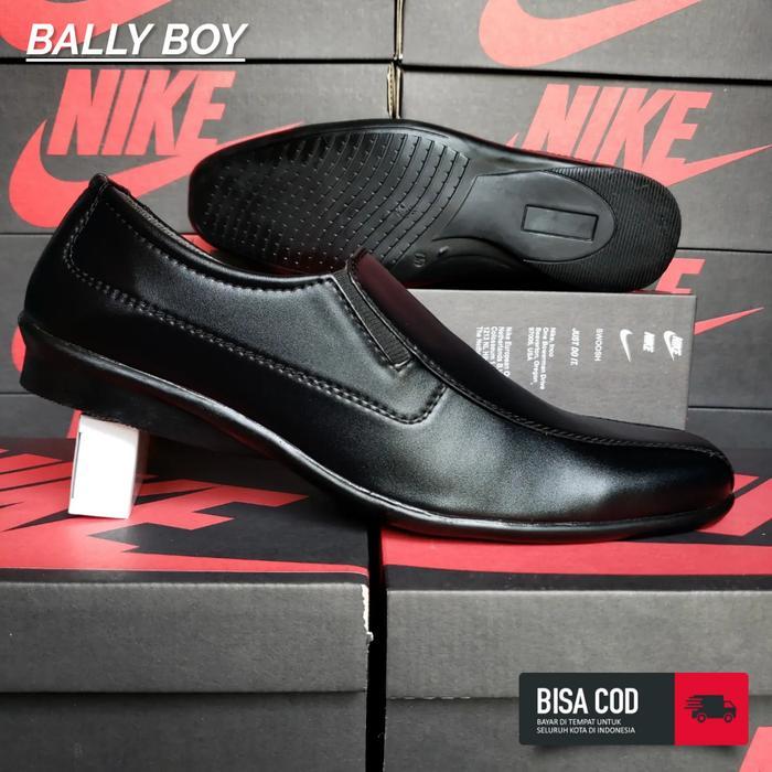 Aerostreet - Sepatu Pantofel Pria Santai / Fantofel Kerja Kantor Cowok Laki Laki