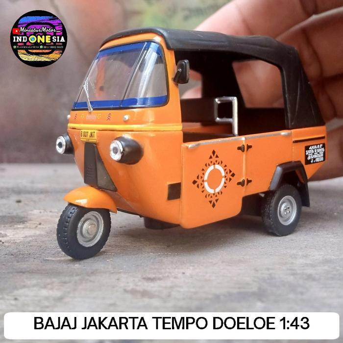 Diecast Miniatur Bajaj Jakarta Skala 1:43 Vintage