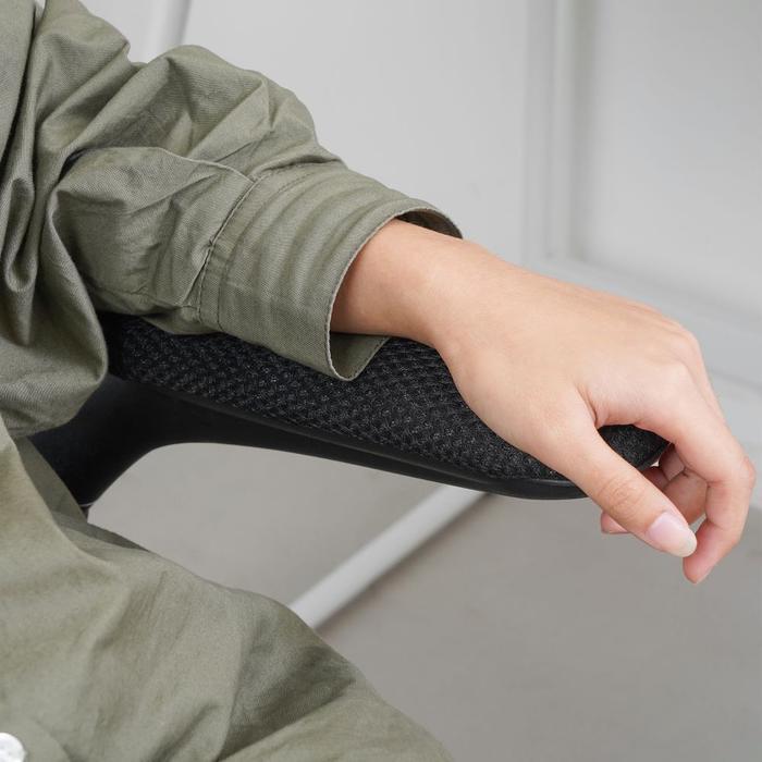 Informa Zidan Kursi Kantor Sandaran Rendah - Hitam Kursi Kerja Putar Jaring Perabot Kantor Tempat